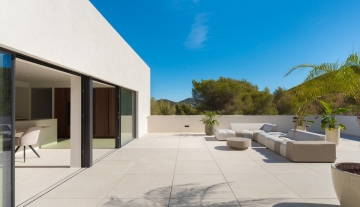 Resa Estates Ibiza villa te koop modern 1.terrace 2.jpg